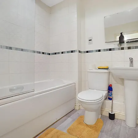 Comfortable Stylish Townhouse In Ashford Sleeps 5 Netflix 2 Parking Spaces Perfect For Contractors And Families Exterior photo